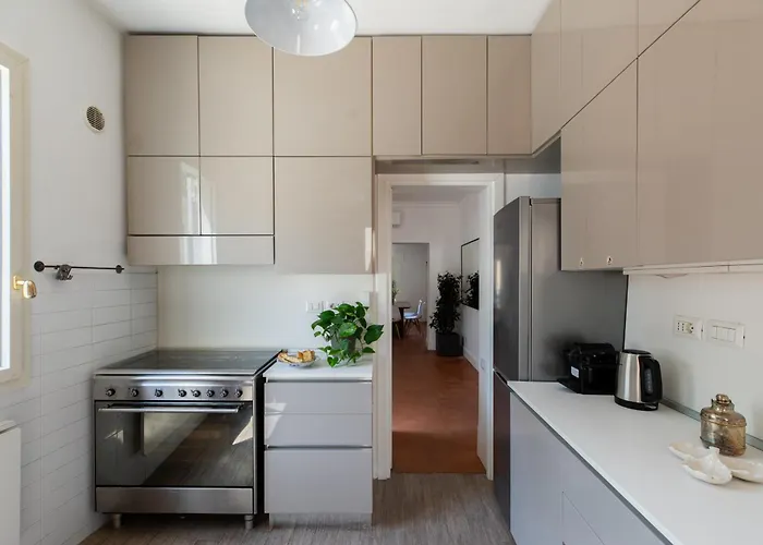 Appartement Iflat Trastevere Stylish 4 Bedroom Penthouse